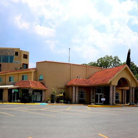 Best Western Bazarell Inn Монтеморелос Экстерьер фото