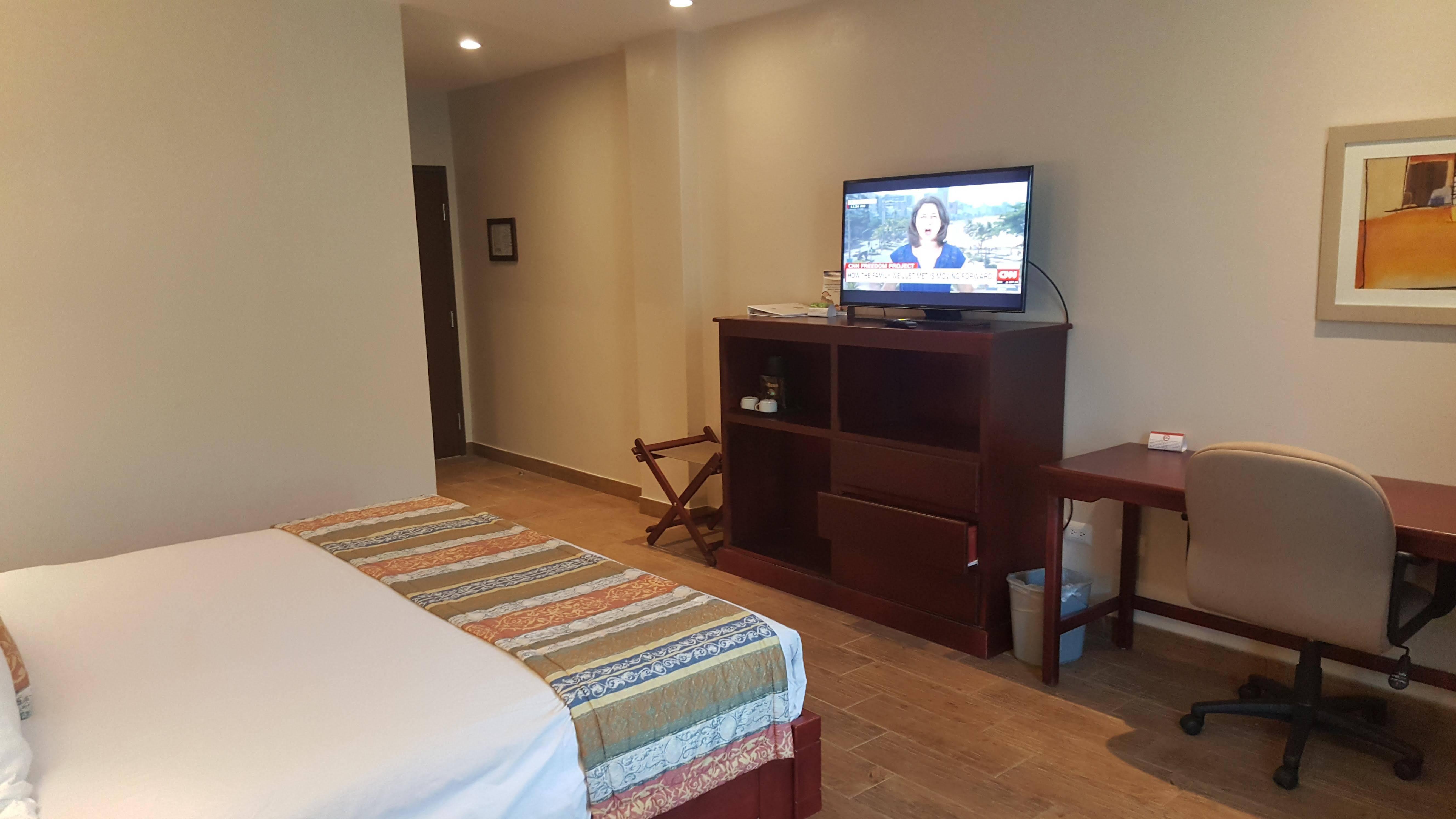 Best Western Bazarell Inn Монтеморелос Экстерьер фото