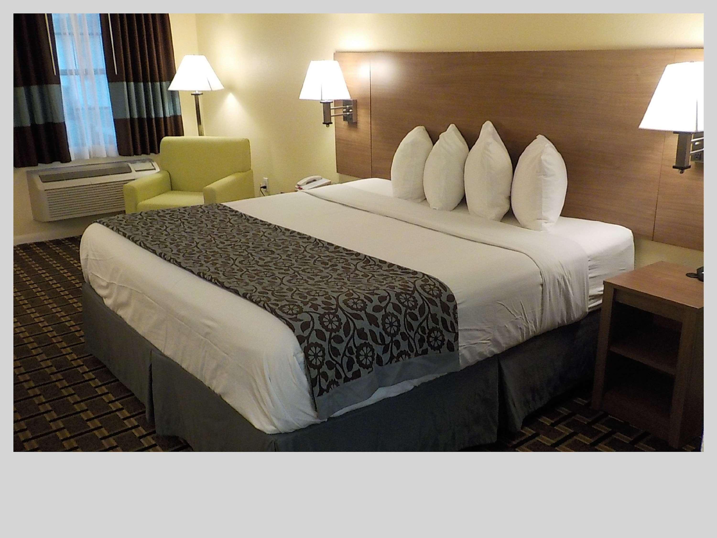 Best Western Bazarell Inn Монтеморелос Экстерьер фото