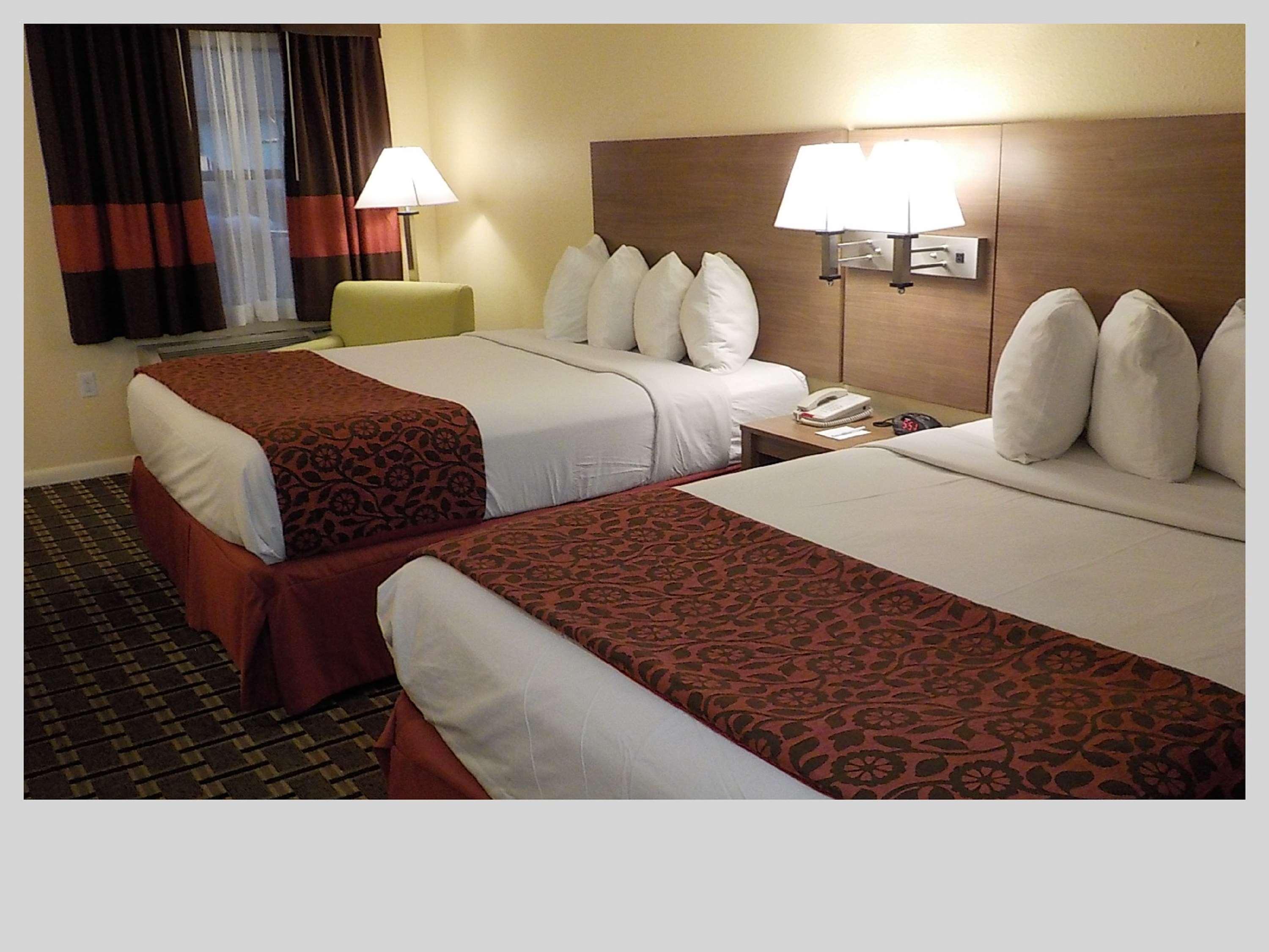 Best Western Bazarell Inn Монтеморелос Экстерьер фото