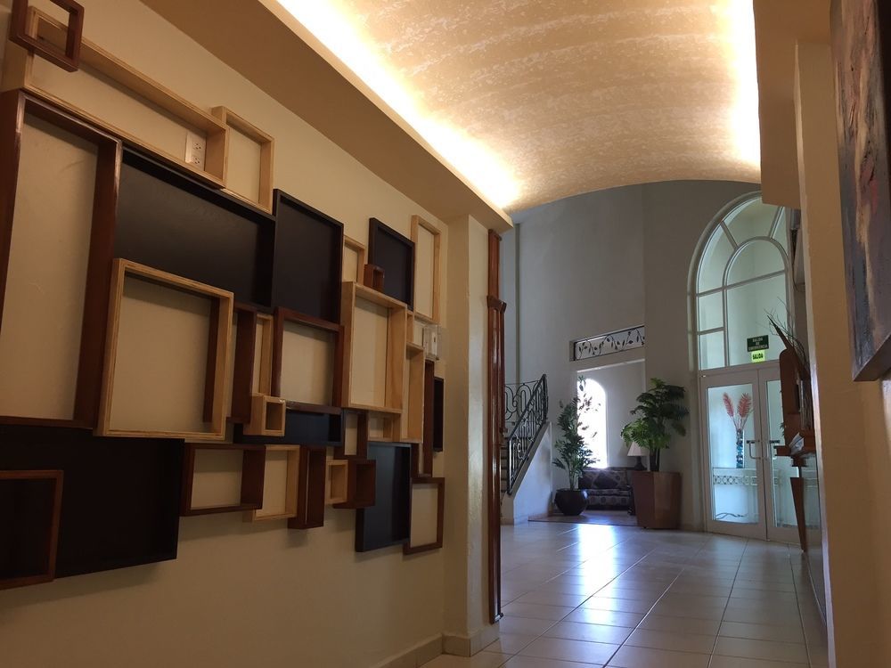 Best Western Bazarell Inn Монтеморелос Экстерьер фото