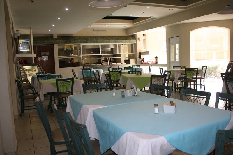 Best Western Bazarell Inn Монтеморелос Экстерьер фото